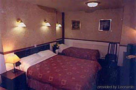 Four Stars Hotel London Exteriör bild